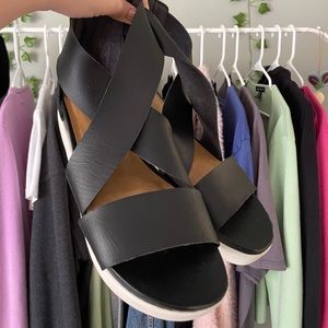 black platform sandals
